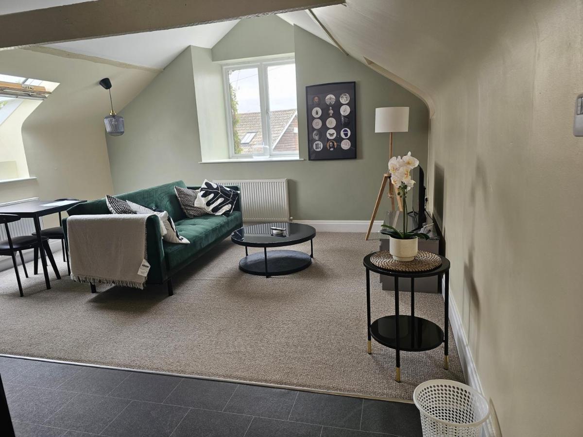 Charming 1-Bed Loft In Caerleon Apartment Newport  Exterior foto